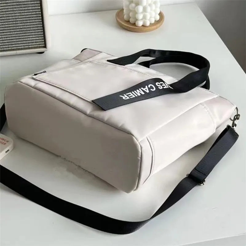 Canvas Tote Bag, Fashionable Single Handbag Shoulder Bag For women messenger Bag, Hand Carry Bag, Duffel Bag with Zipper Closure