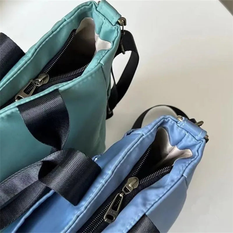 Canvas Tote Bag, Fashionable Single Handbag Shoulder Bag For women messenger Bag, Hand Carry Bag, Duffel Bag with Zipper Closure