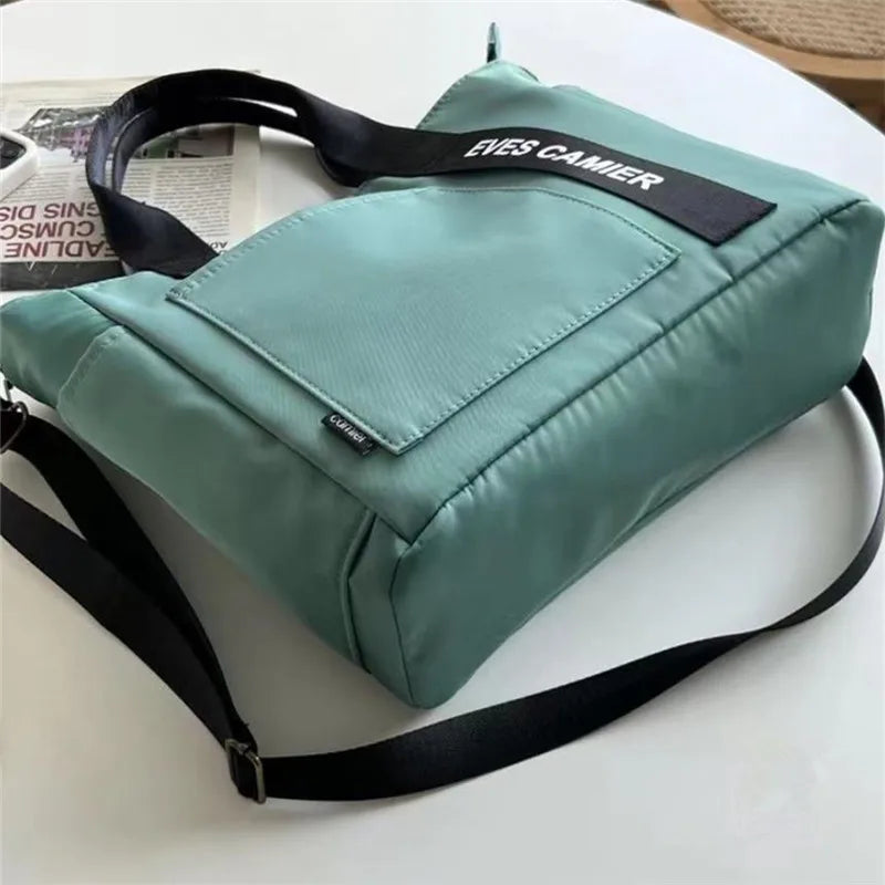 Canvas Tote Bag, Fashionable Single Handbag Shoulder Bag For women messenger Bag, Hand Carry Bag, Duffel Bag with Zipper Closure